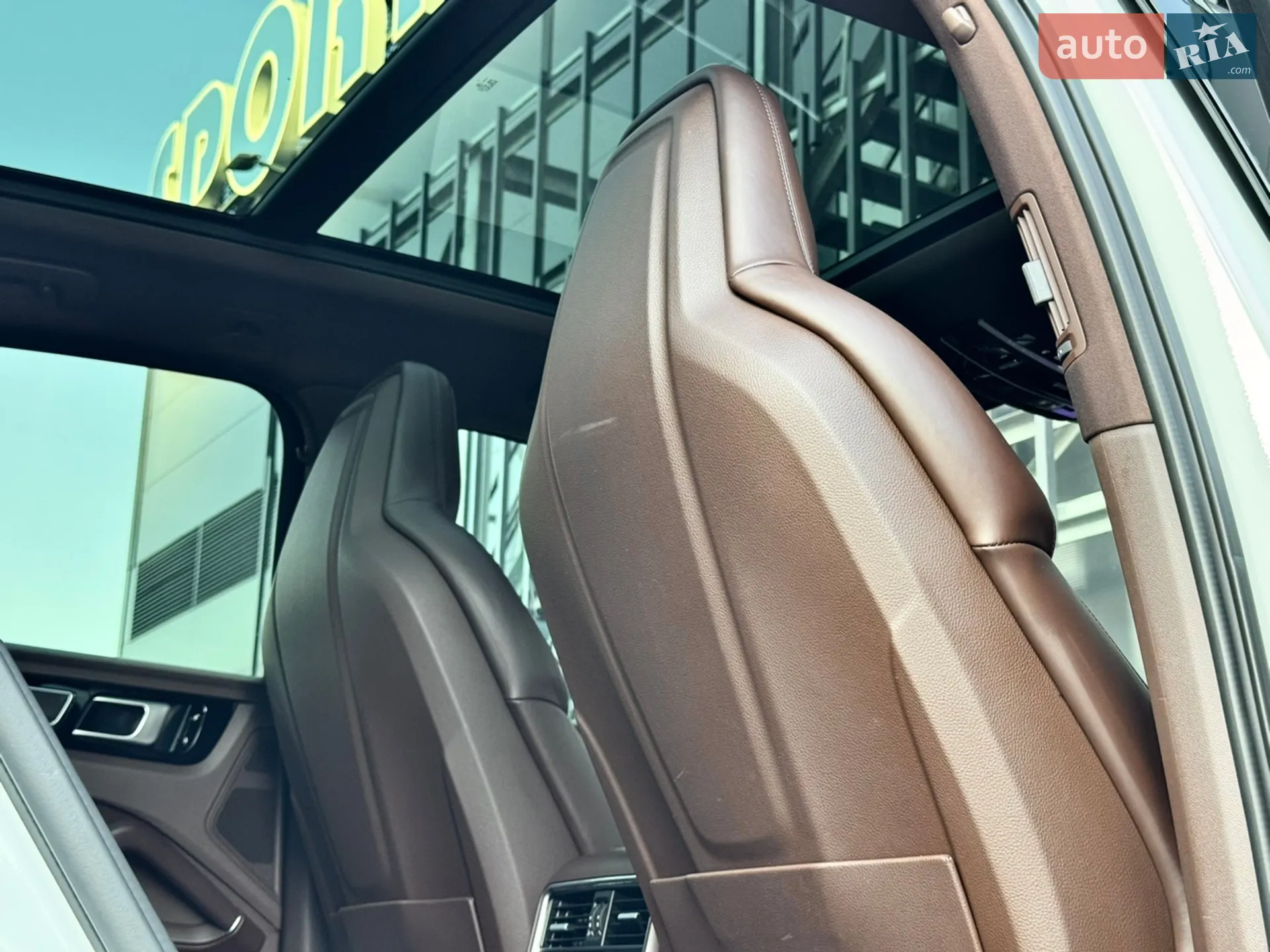 2018 Porsche Cayenne - мініатюра 46