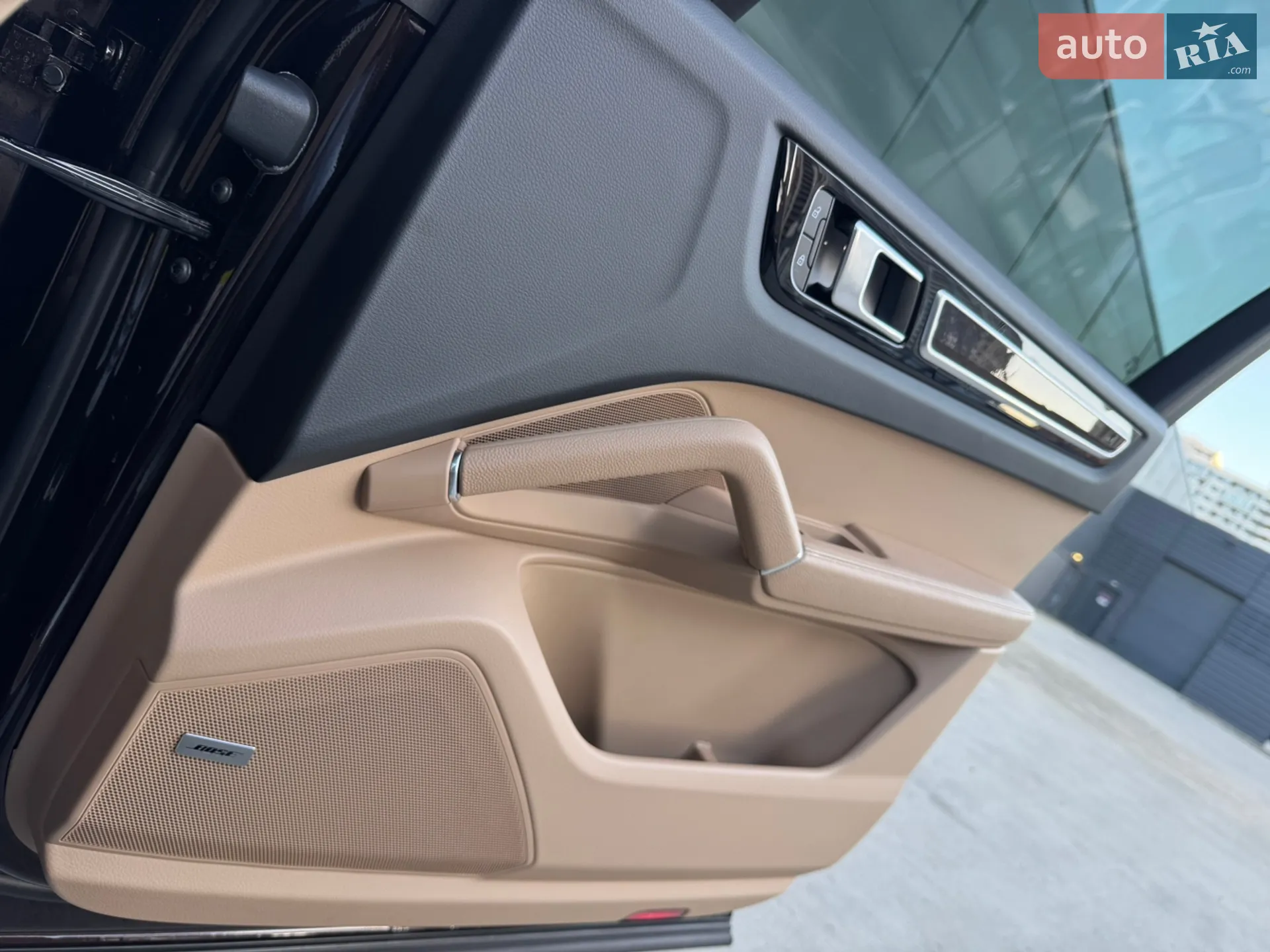 2022 Porsche Cayenne - мініатюра 66