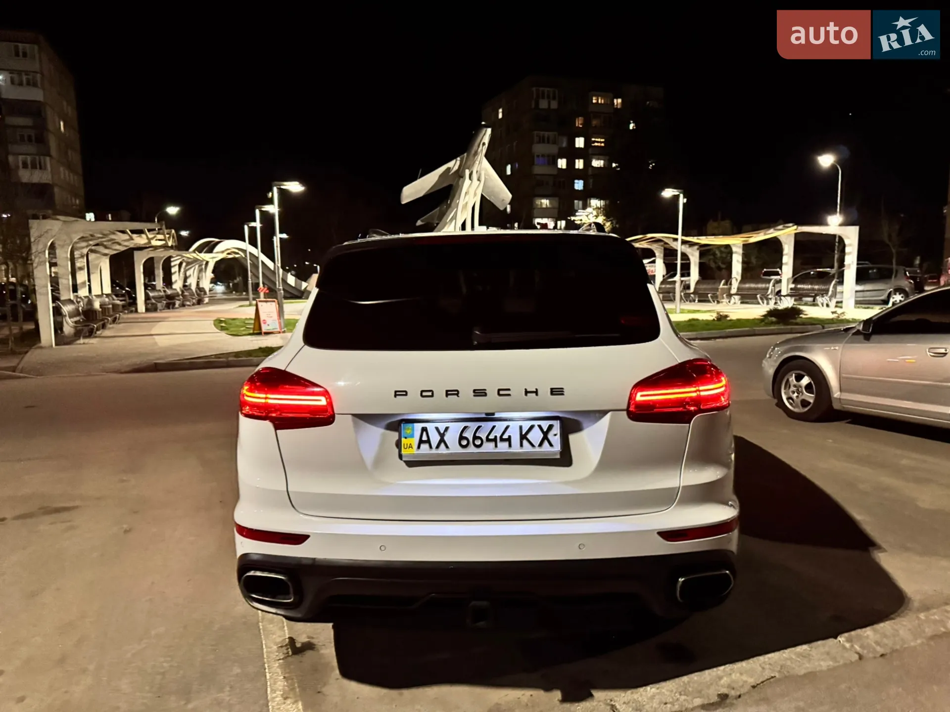 2016 Porsche Cayenne - мініатюра 16