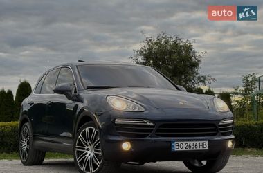 Позашляховик / Кросовер Porsche Cayenne 2011 в Тернополі