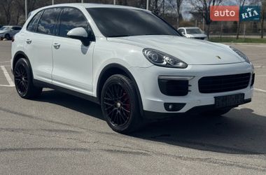 Внедорожник / Кроссовер Porsche Cayenne 2014 в Днепре