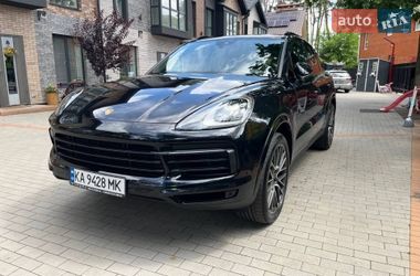 Внедорожник / Кроссовер Porsche Cayenne 2020 в Киеве
