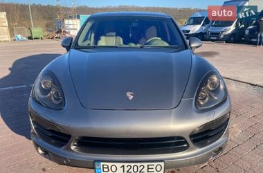Внедорожник / Кроссовер Porsche Cayenne 2012 в Тернополе