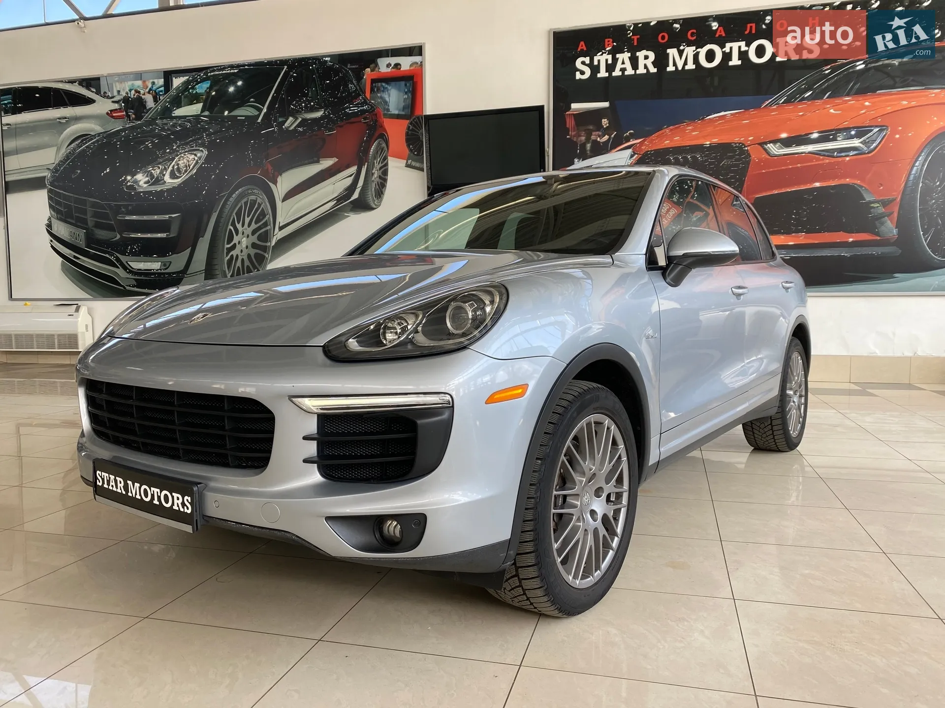 2015 Porsche Cayenne - мініатюра 2