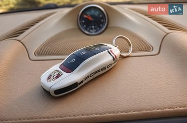 Позашляховик / Кросовер Porsche Cayenne 2013 в Нетішині