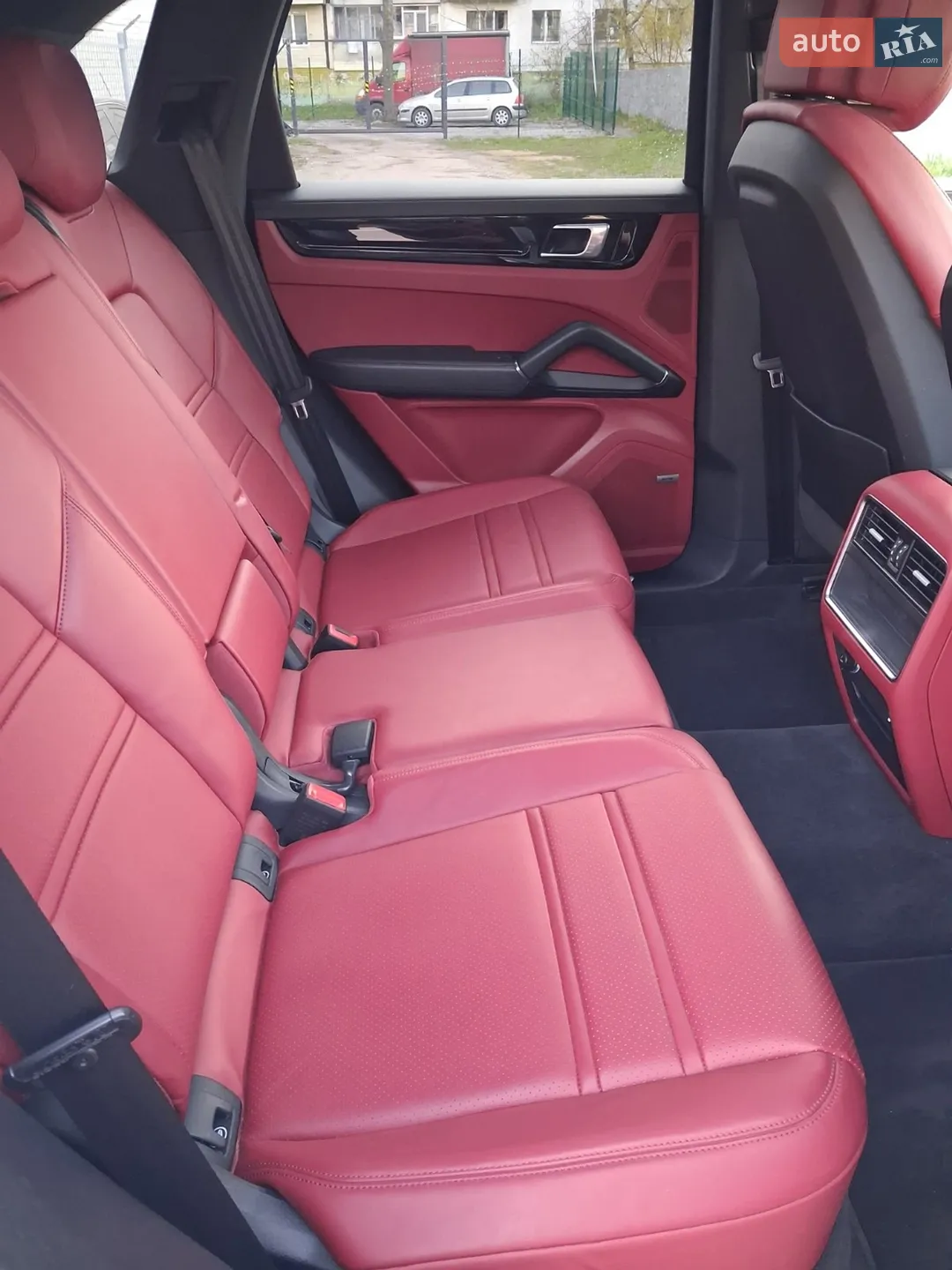2021 Porsche Cayenne - мініатюра 13