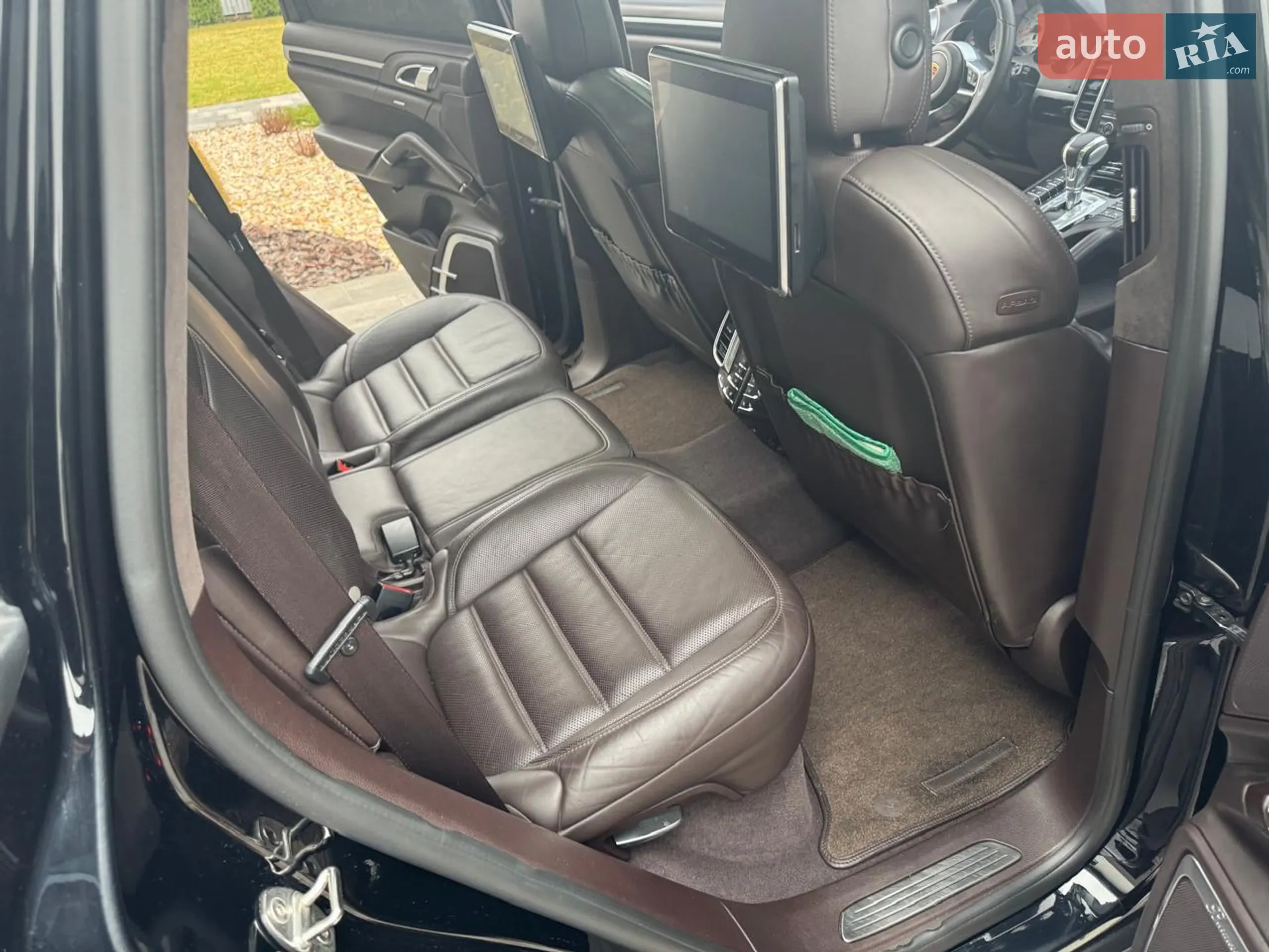 2016 Porsche Cayenne - мініатюра 16