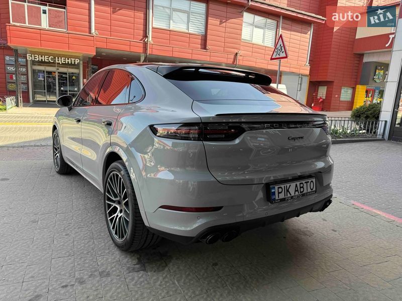 Позашляховик / Кросовер Porsche Cayenne 2022 в Львові