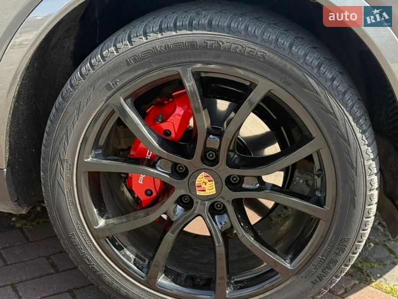 Позашляховик / Кросовер Porsche Cayenne 2018 в Івано-Франківську