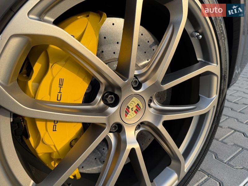 Внедорожник / Кроссовер Porsche Cayenne 2018 в Ивано-Франковске