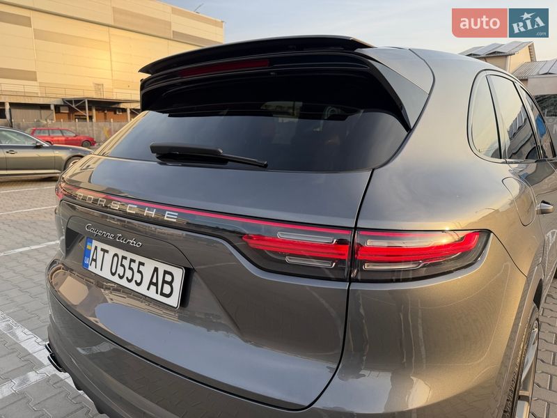Внедорожник / Кроссовер Porsche Cayenne 2018 в Ивано-Франковске