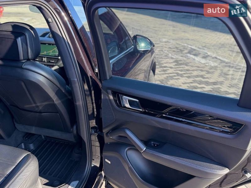 Внедорожник / Кроссовер Porsche Cayenne 2018 в Виннице