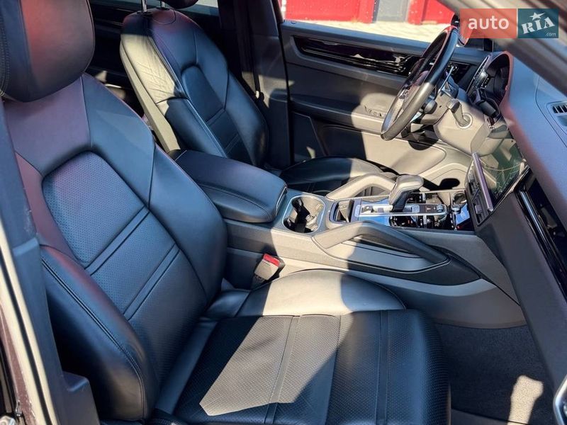 Внедорожник / Кроссовер Porsche Cayenne 2018 в Виннице