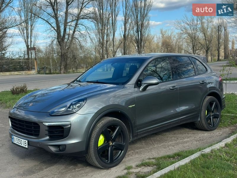 Позашляховик / Кросовер Porsche Cayenne 2015 в Кременчуці