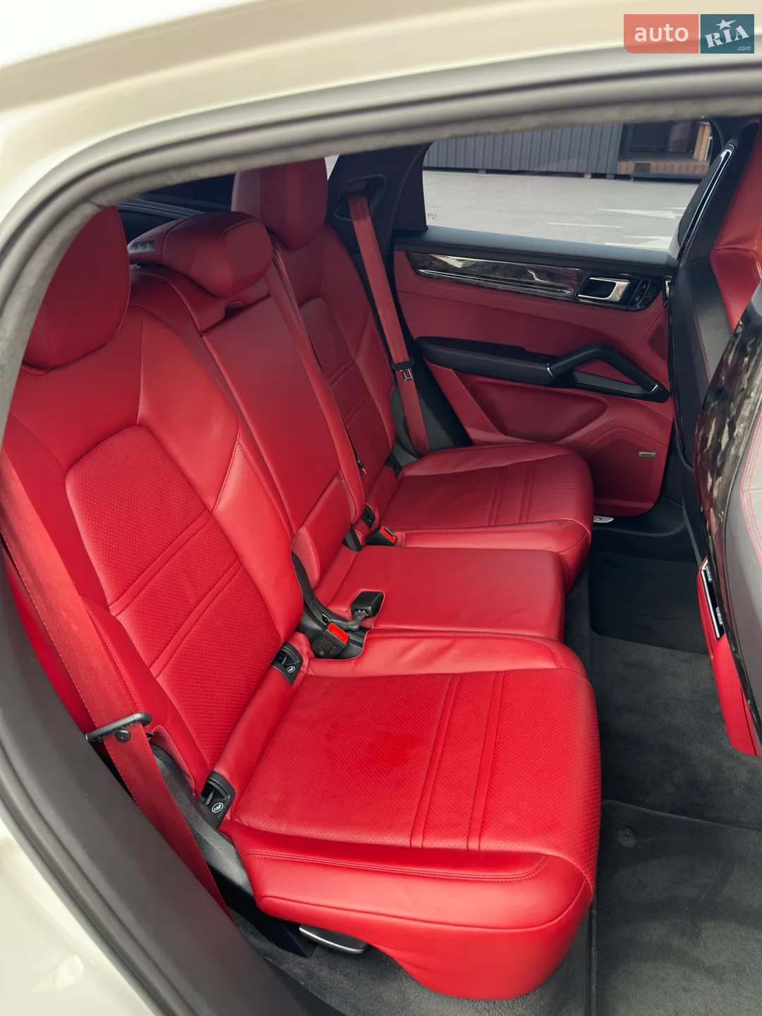 2020 Porsche Cayenne - мініатюра 19
