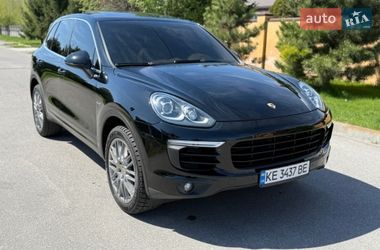 Внедорожник / Кроссовер Porsche Cayenne 2015 в Днепре