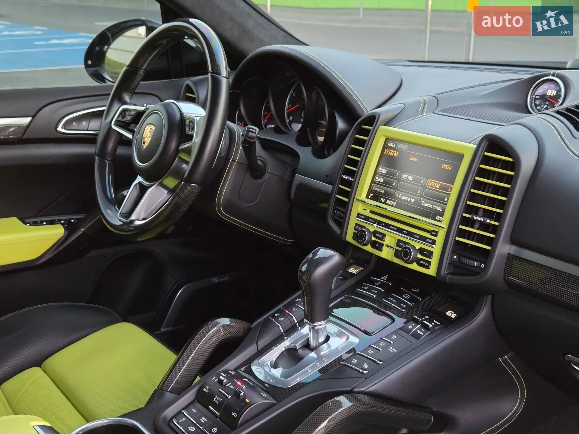 2015 Porsche Cayenne - мініатюра 37