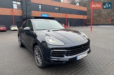 Внедорожник / Кроссовер Porsche Cayenne 2019 в Киеве