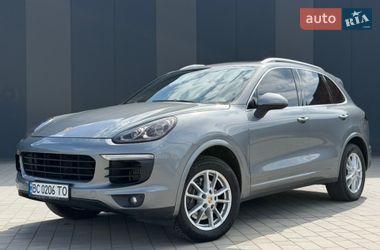 Внедорожник / Кроссовер Porsche Cayenne 2017 в Хмельницком