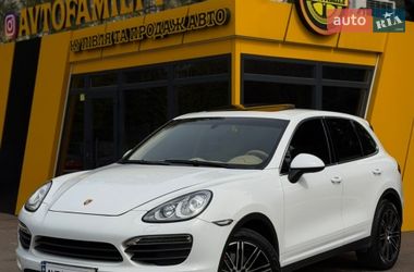 Позашляховик / Кросовер Porsche Cayenne 2014 в Києві