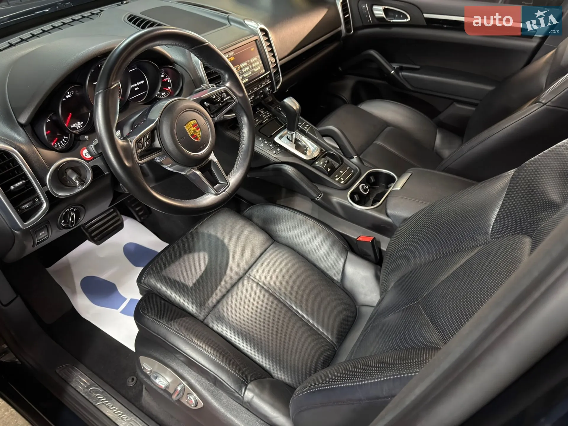 2016 Porsche Cayenne - мініатюра 21
