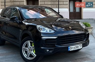 Внедорожник / Кроссовер Porsche Cayenne 2015 в Одессе