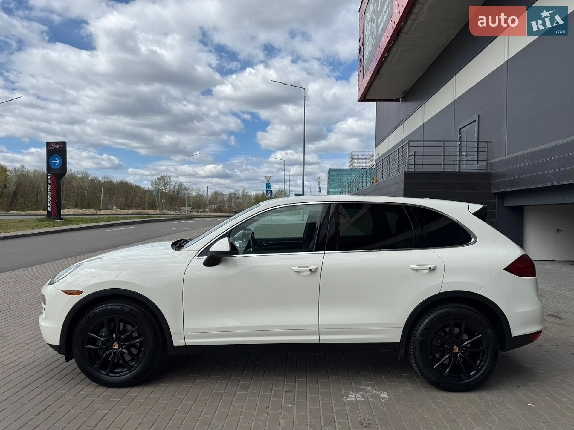 2011 Porsche Cayenne - мініатюра 10