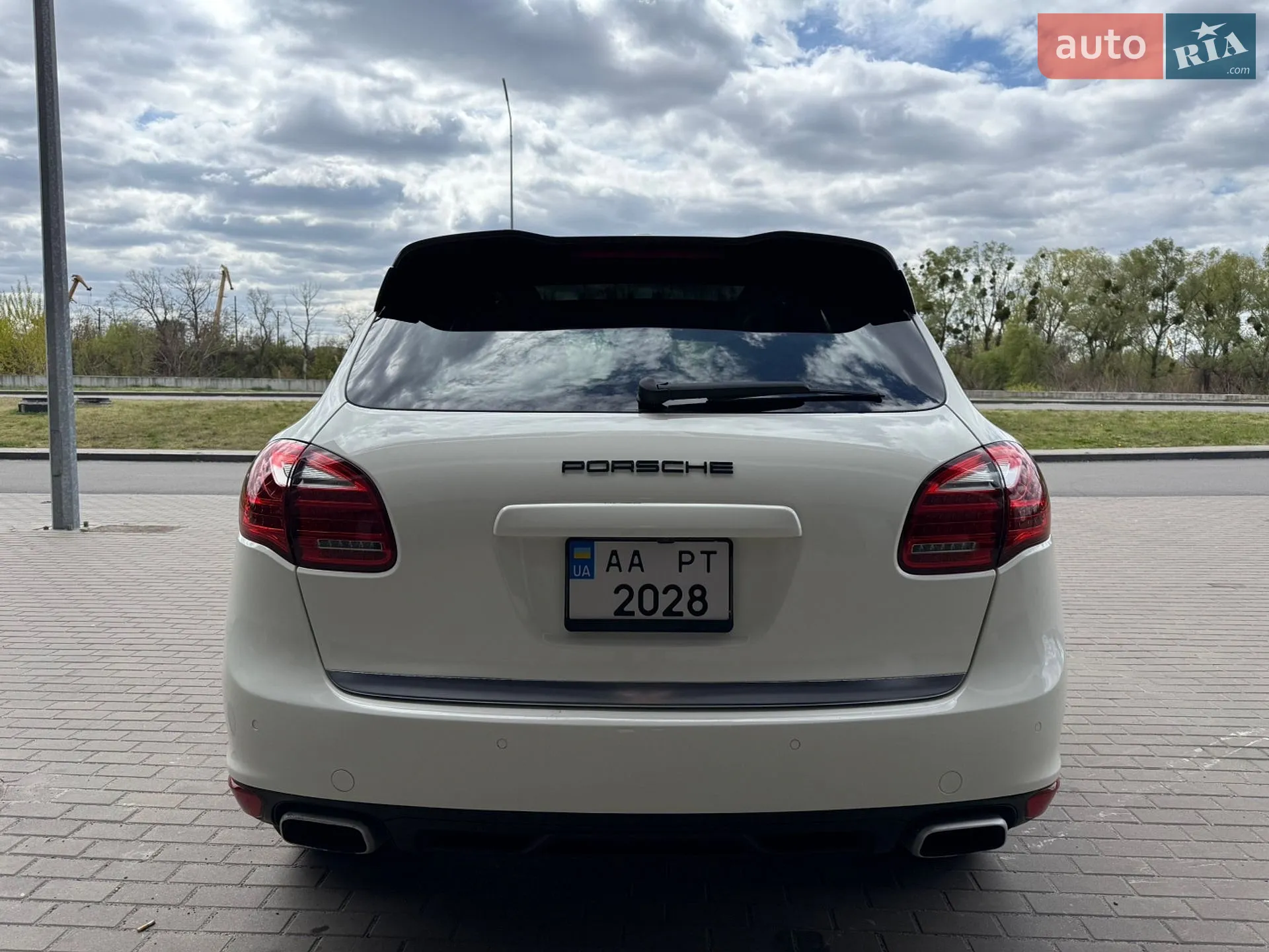 2011 Porsche Cayenne - мініатюра 13