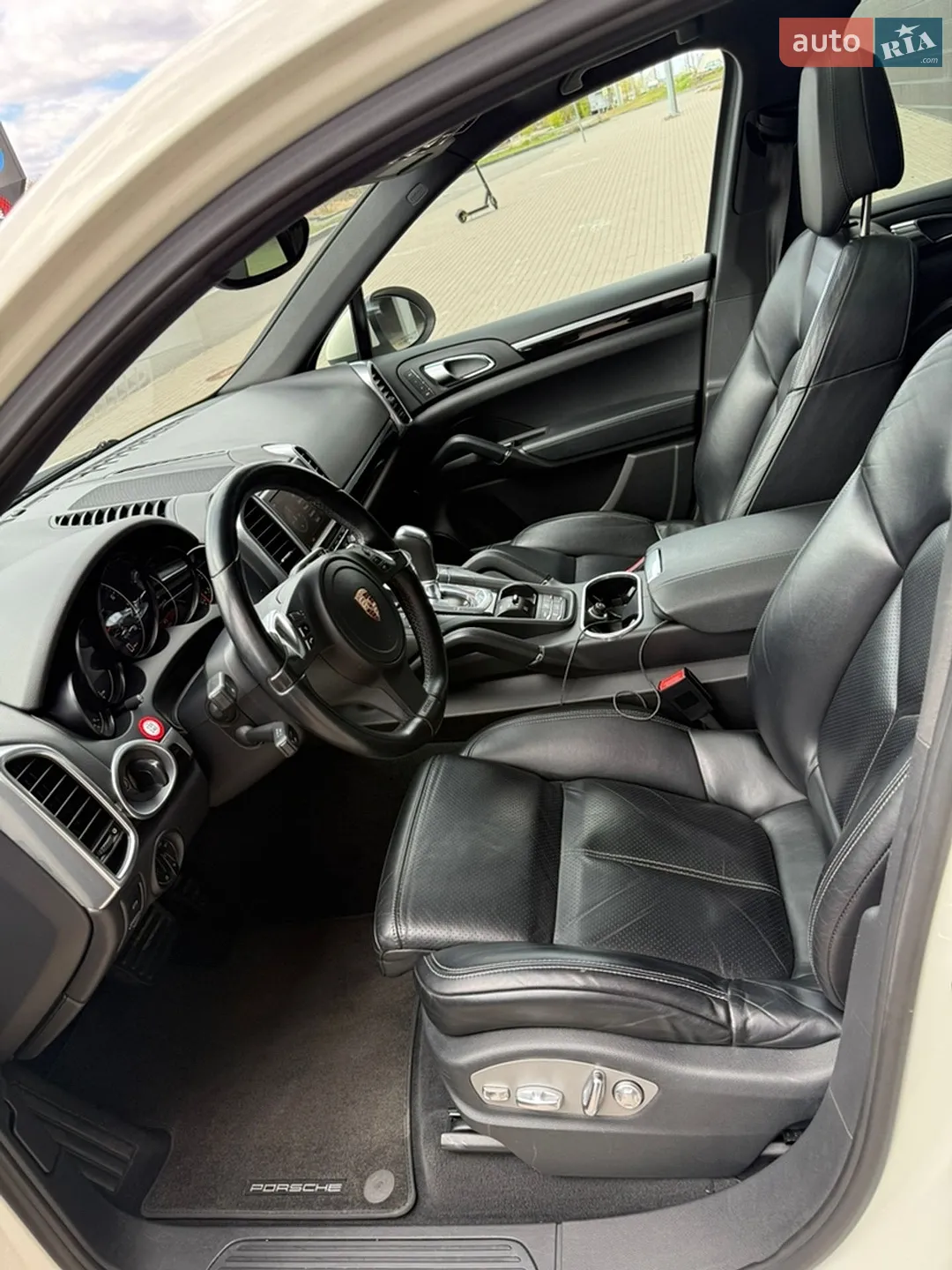 2011 Porsche Cayenne - мініатюра 16
