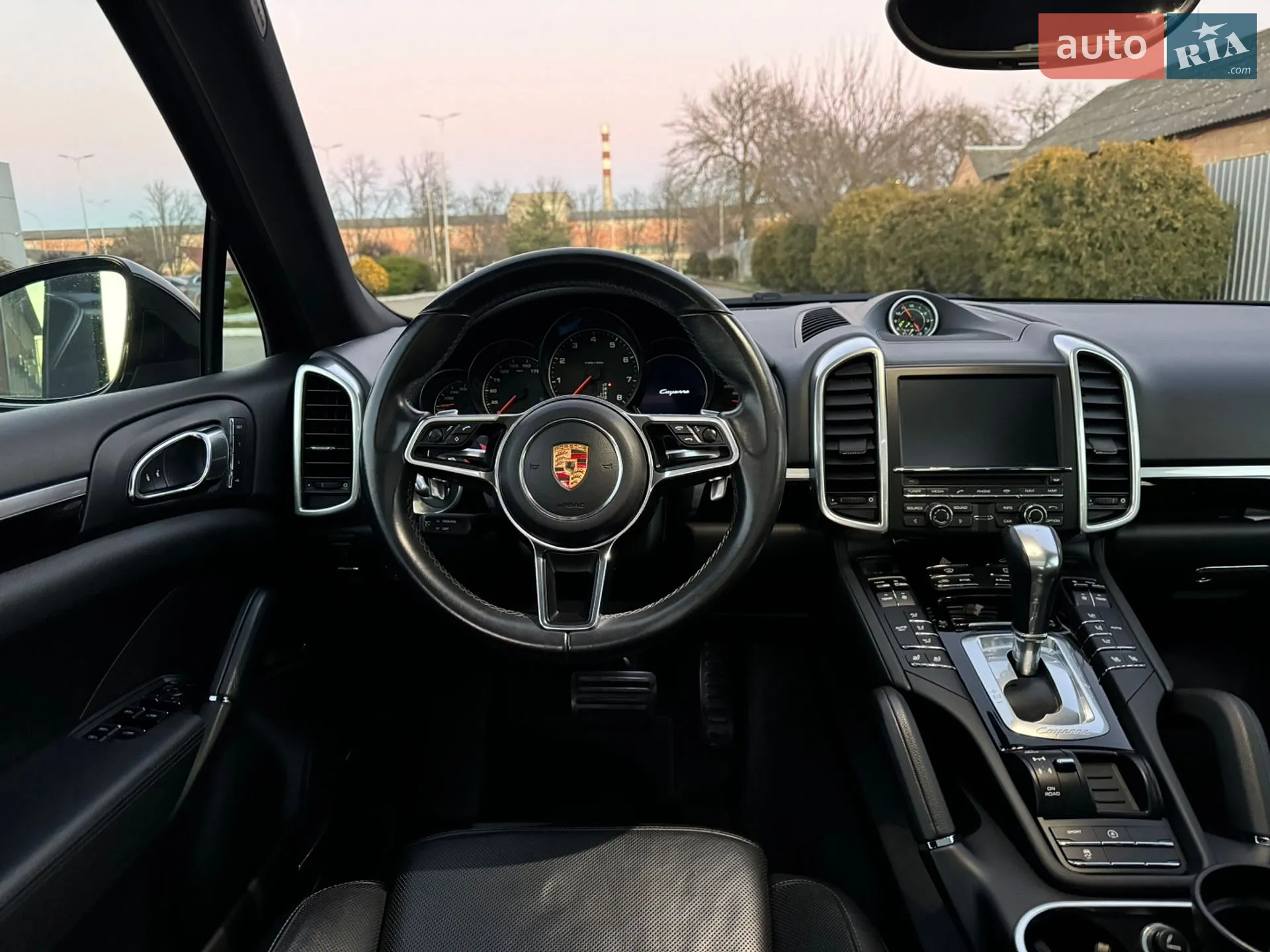 2015 Porsche Cayenne - мініатюра 28