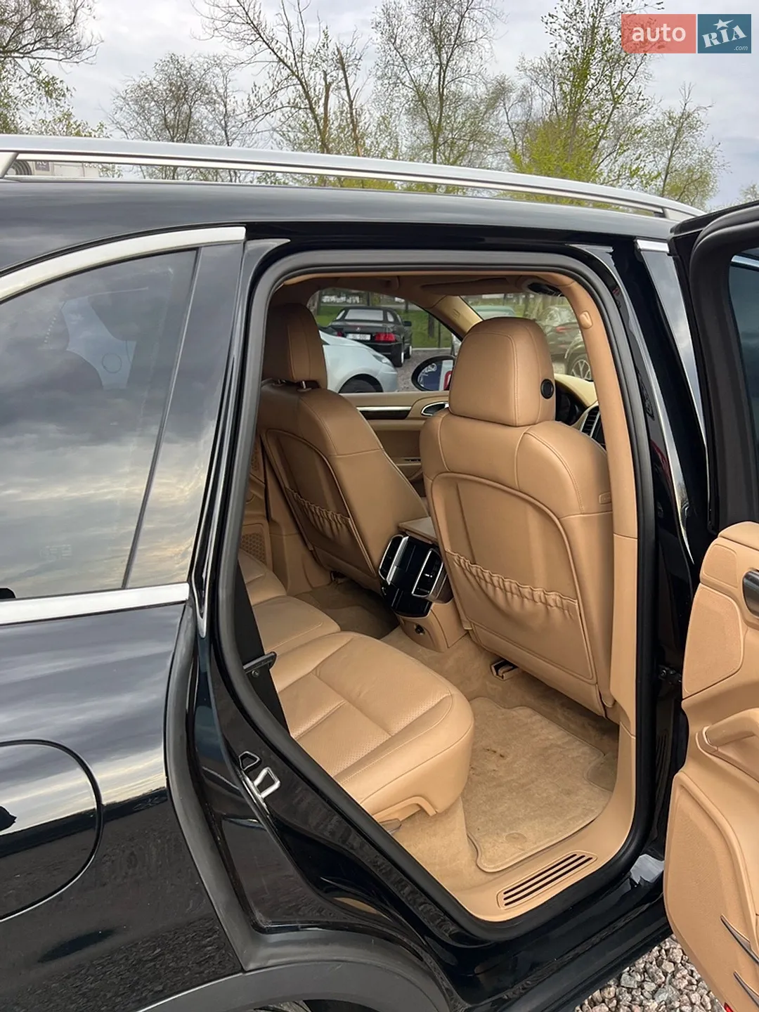 2011 Porsche Cayenne - мініатюра 21
