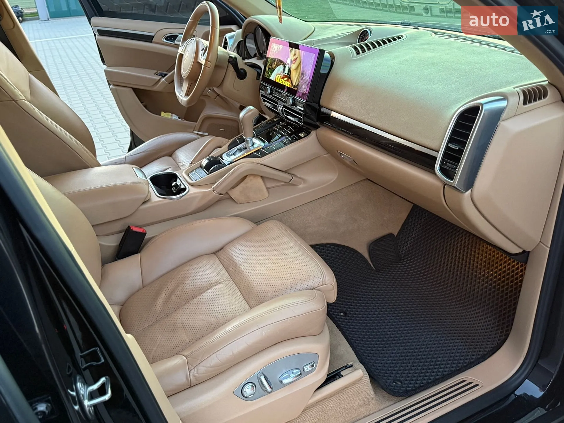 2012 Porsche Cayenne - мініатюра 28