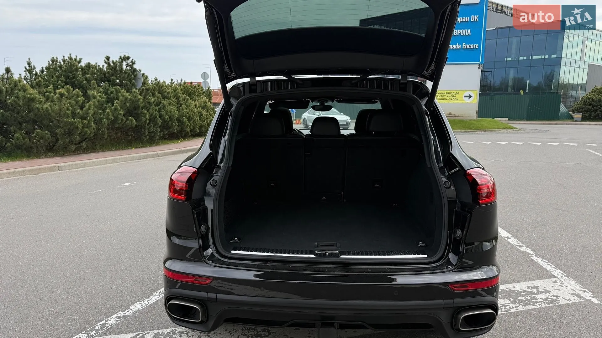 2017 Porsche Cayenne - мініатюра 42