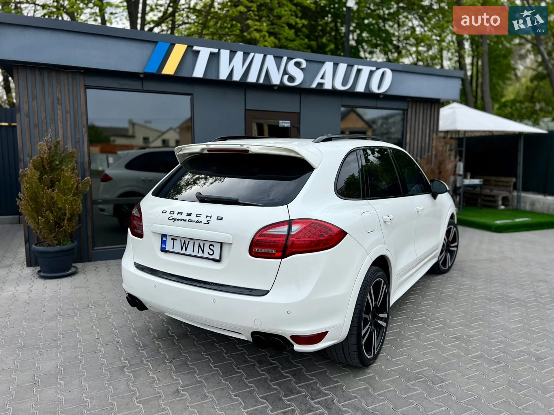 2011 Porsche Cayenne - мініатюра 18