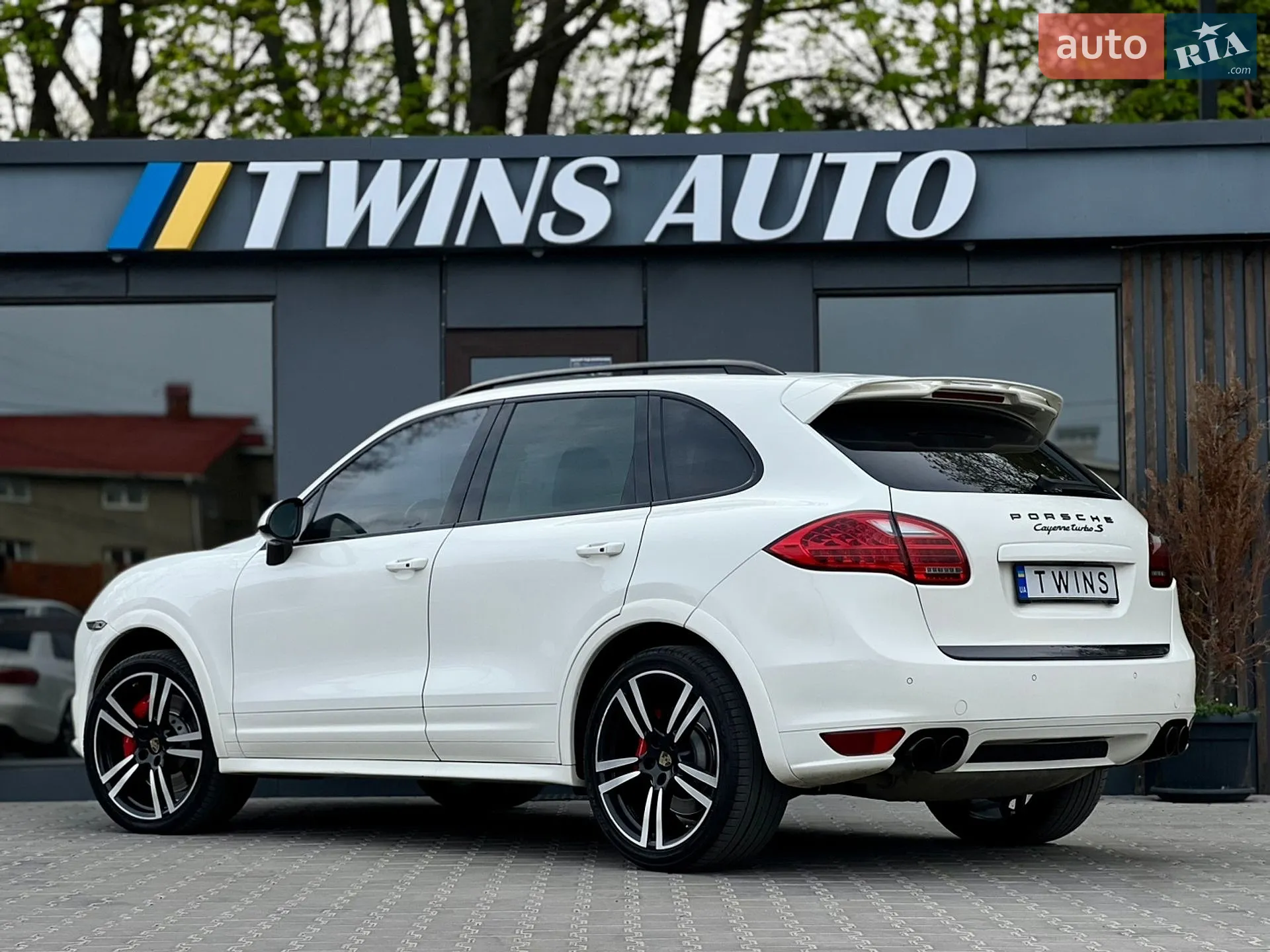 2011 Porsche Cayenne - мініатюра 24