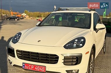 Внедорожник / Кроссовер Porsche Cayenne 2016 в Тернополе
