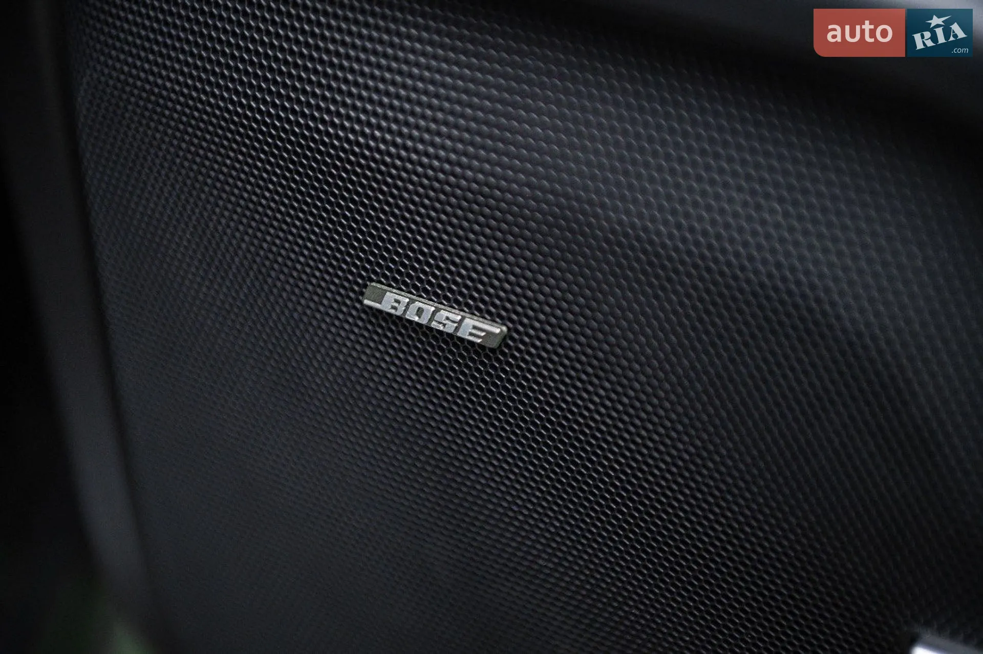 2016 Porsche Cayenne - мініатюра 27