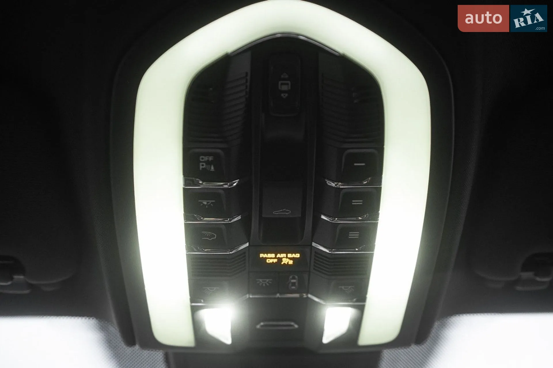 2016 Porsche Cayenne - мініатюра 49