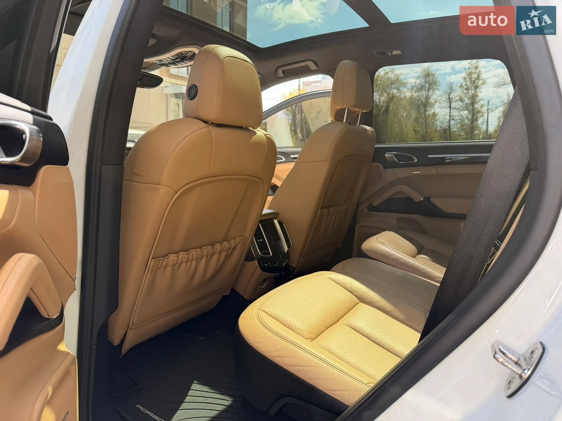 2015 Porsche Cayenne - мініатюра 41