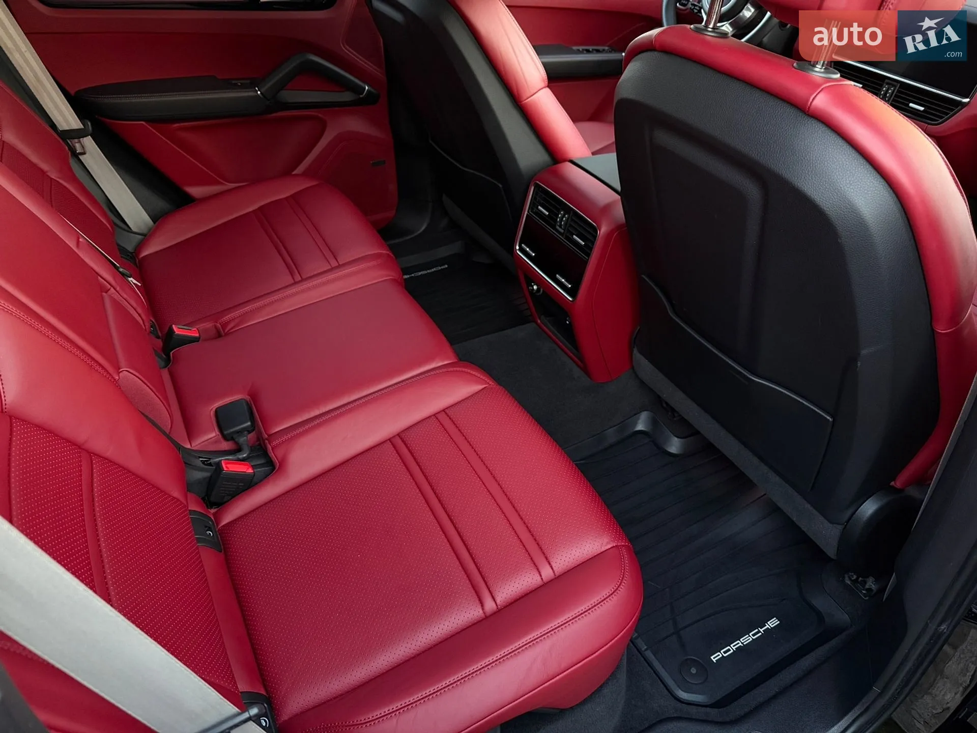 2022 Porsche Cayenne - мініатюра 37