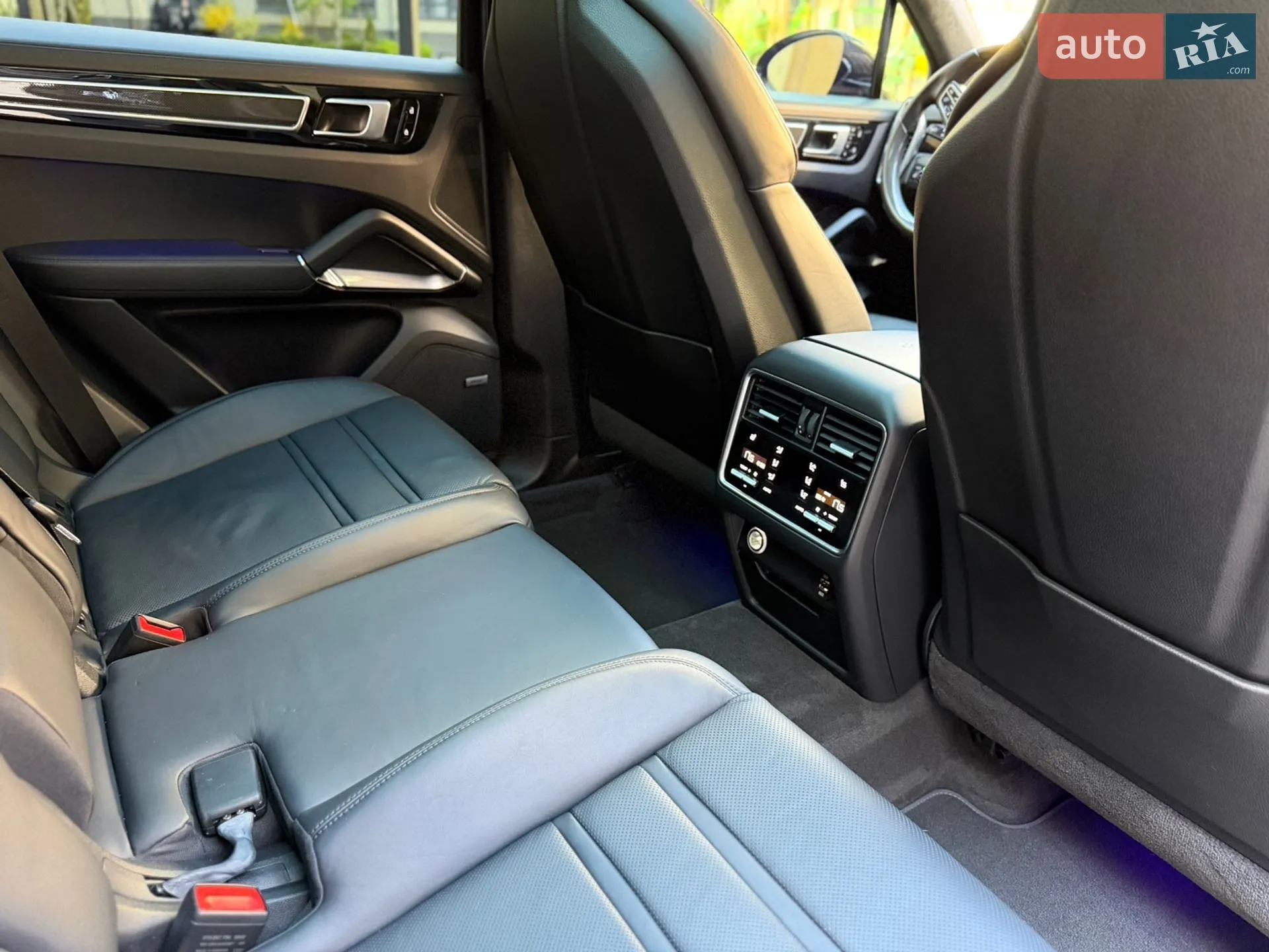 2019 Porsche Cayenne - мініатюра 32