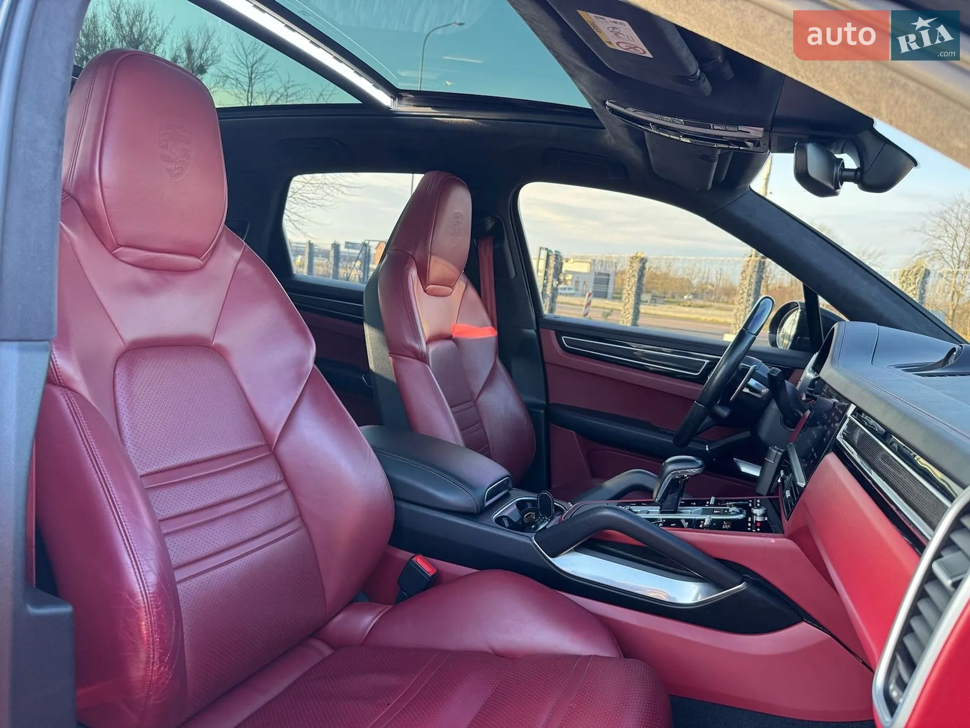 2019 Porsche Cayenne - мініатюра 26