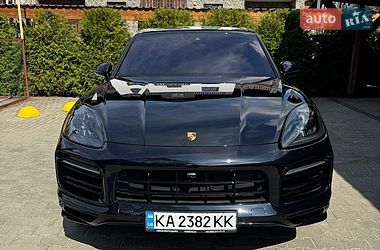 Внедорожник / Кроссовер Porsche Cayenne 2021 в Киеве
