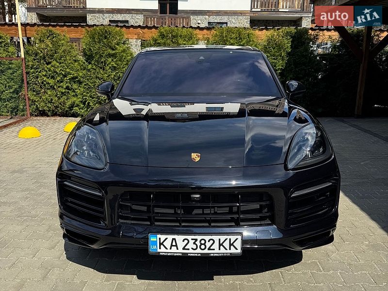 Внедорожник / Кроссовер Porsche Cayenne 2021 в Киеве