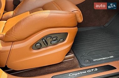 Внедорожник / Кроссовер Porsche Cayenne 2021 в Киеве