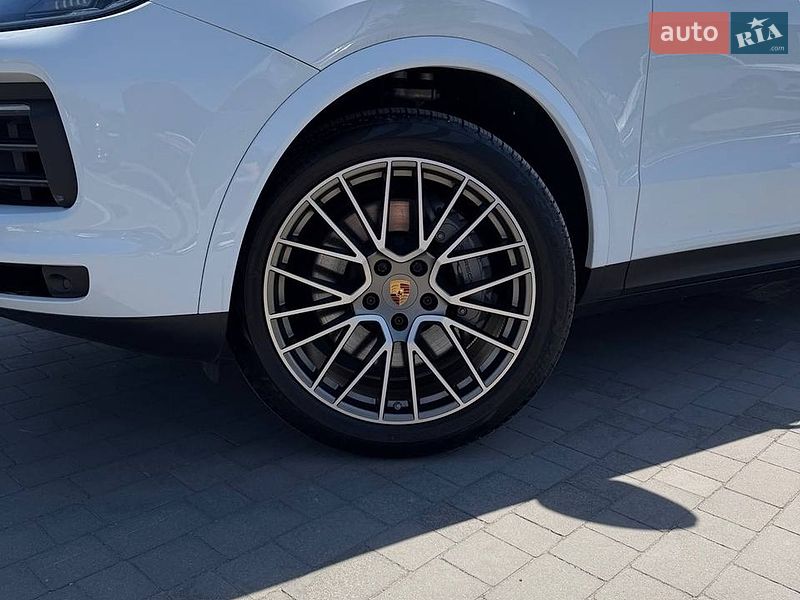Внедорожник / Кроссовер Porsche Cayenne 2022 в Львове