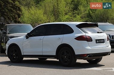 Внедорожник / Кроссовер Porsche Cayenne 2013 в Харькове