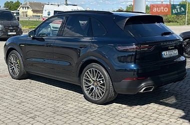 Внедорожник / Кроссовер Porsche Cayenne 2021 в Ужгороде