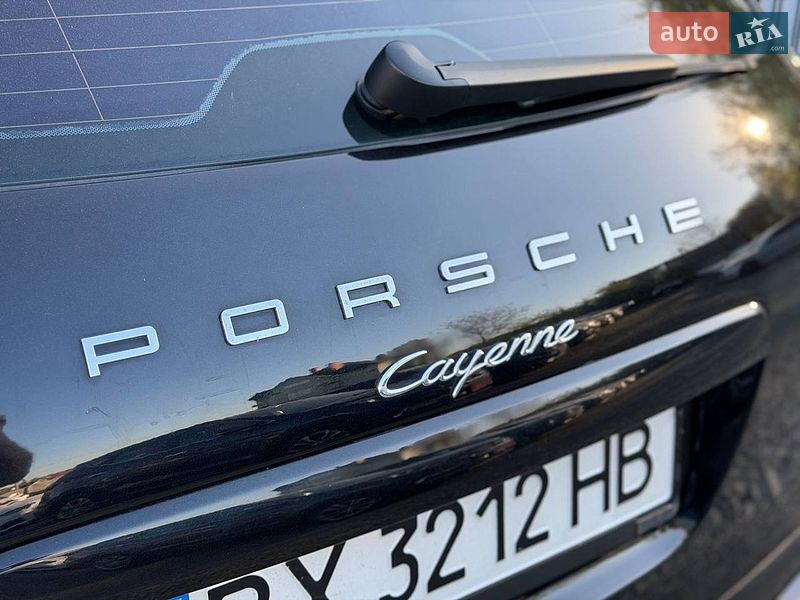Внедорожник / Кроссовер Porsche Cayenne 2013 в Хмельницком