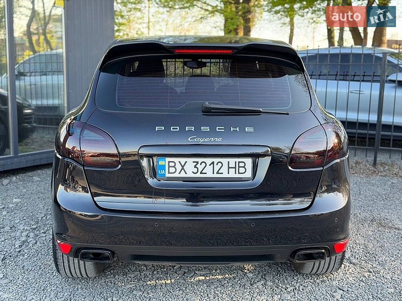 Внедорожник / Кроссовер Porsche Cayenne 2013 в Хмельницком